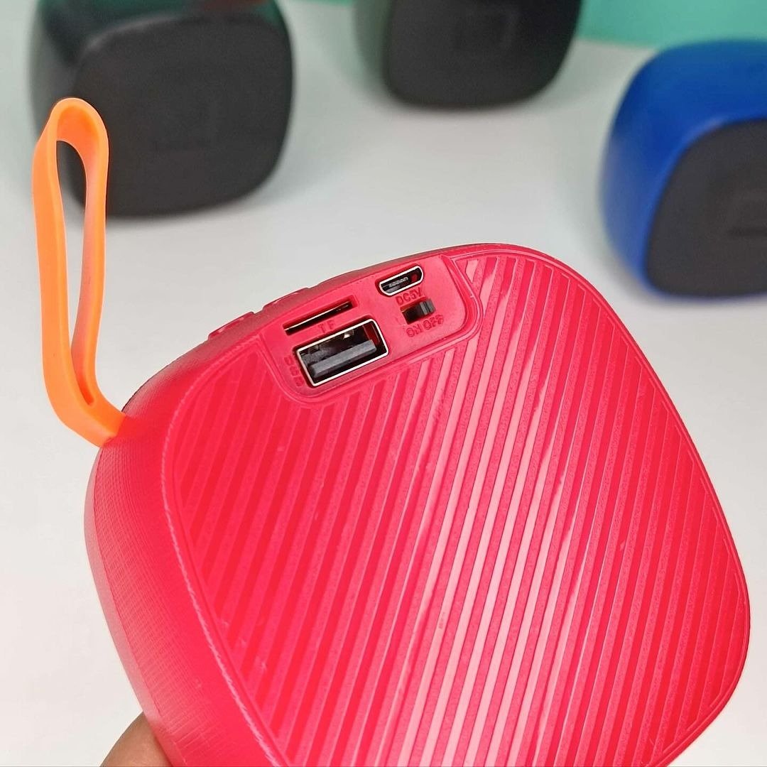 X-312 Portable Bluetooth Speaker 5.0 – Best-Selling Outdoor Wireless Speaker with Built-in Battery, USB Drive Support & Voice Prompt (Random Color) - Image 3